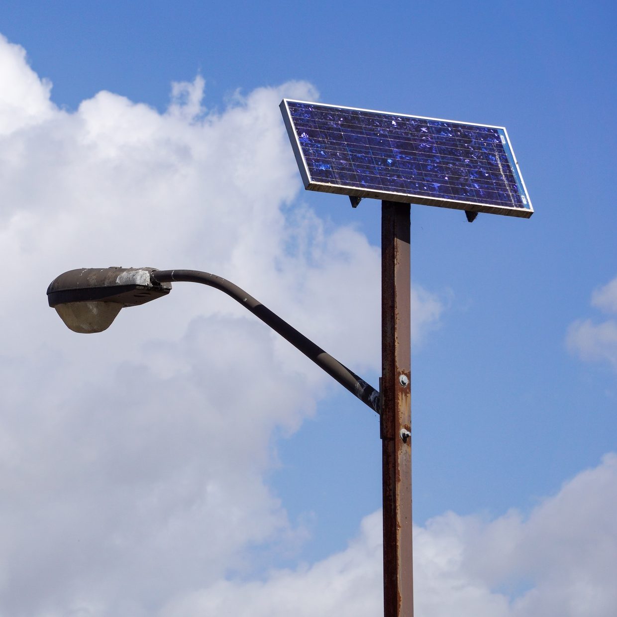 Solar powered street light pole, San Jose, California